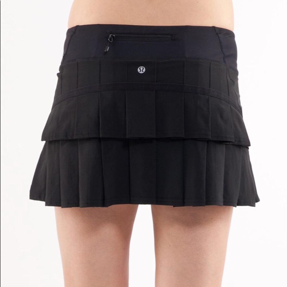 Lululemon Run: Pace Setter Skirt (tennis skirt)